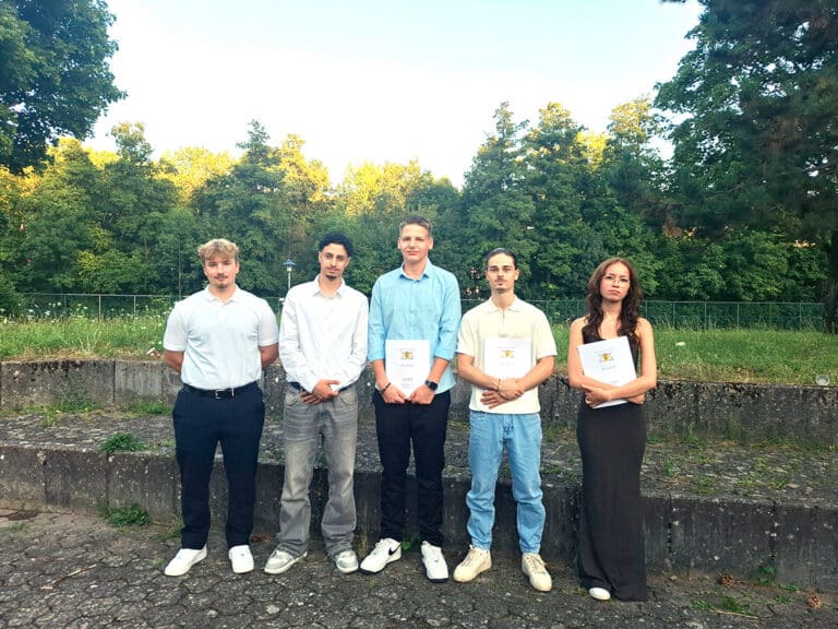 Gewerbeschule und Ludwig-Erhard-Schule Mosbach feiern den Abschluss der Fachhochschulreife